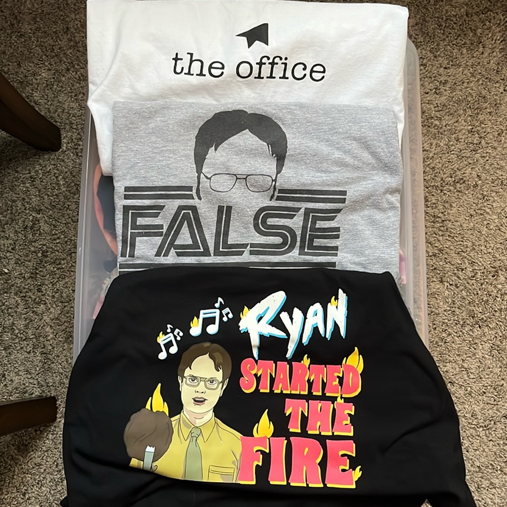 The Office lot of 3 t-shirts ( Dwight )